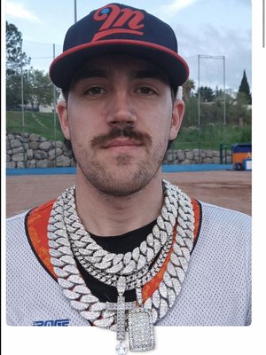 ELEGOET, Léo