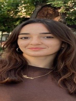 EFE, Ayşenur